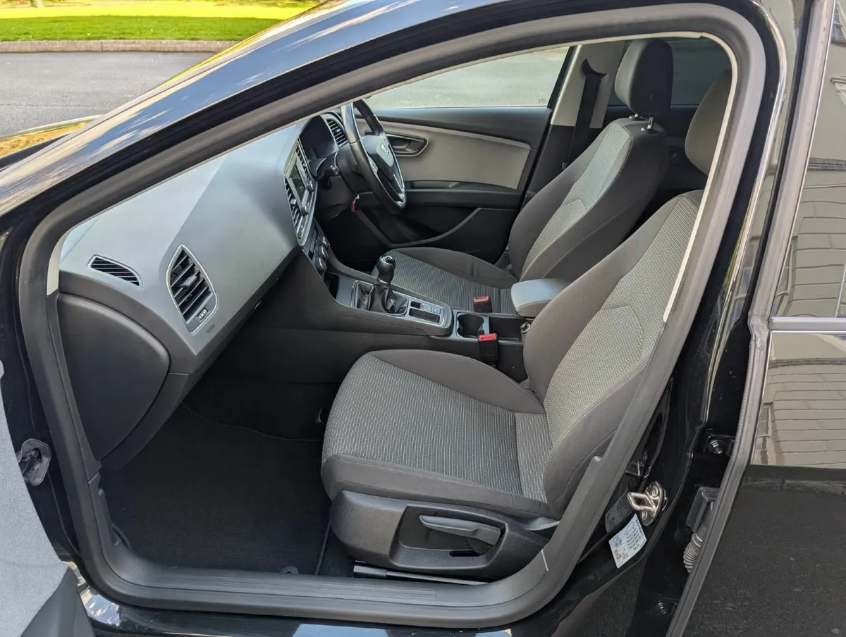 SELLING MY SEAT LEONE 1.6TDI  2019!!! - Image 3