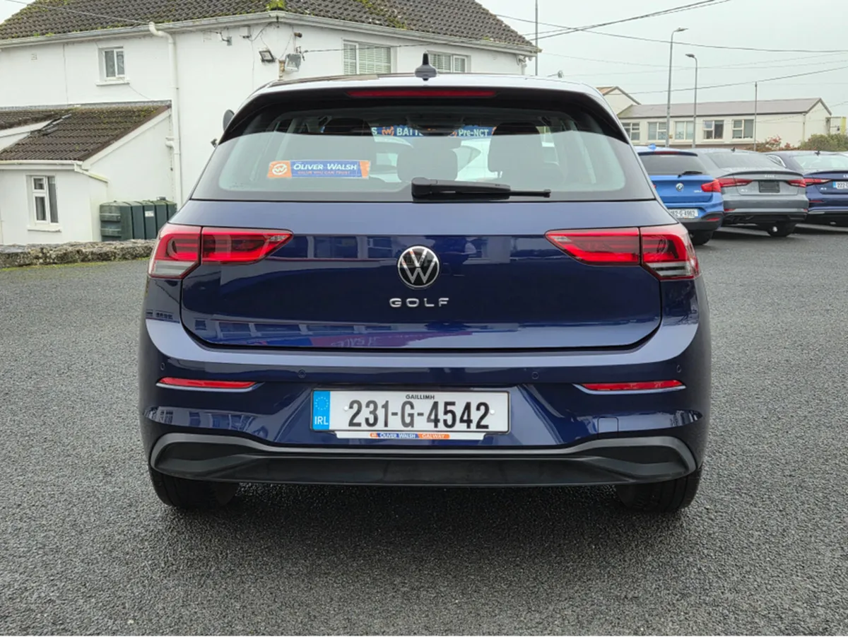 Volkswagen Golf LIFE TSI - Image 4