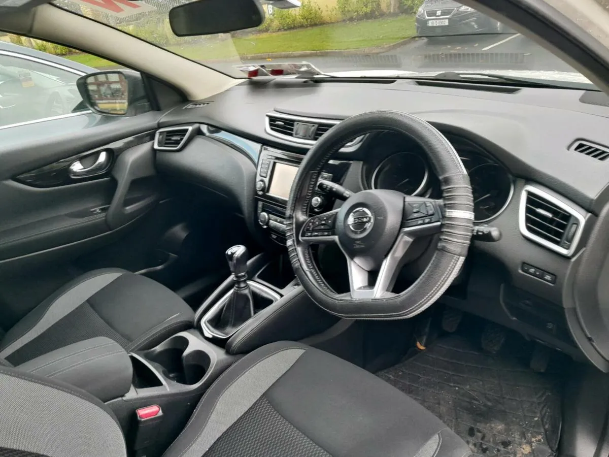 Nissan Qashqai 2018 - Image 3