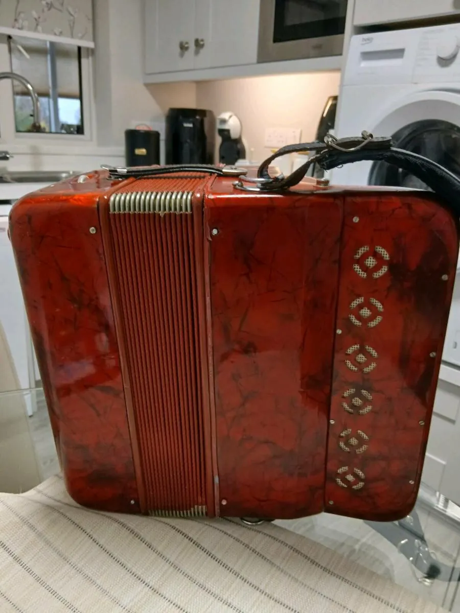 Paola Soprani button accordin - Image 4