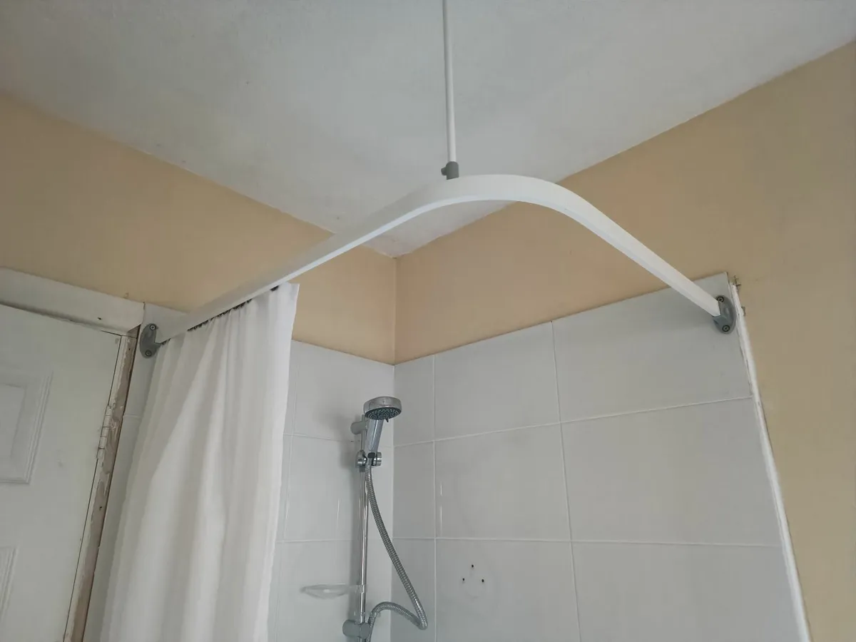 Shower screen (foldable) - Image 2