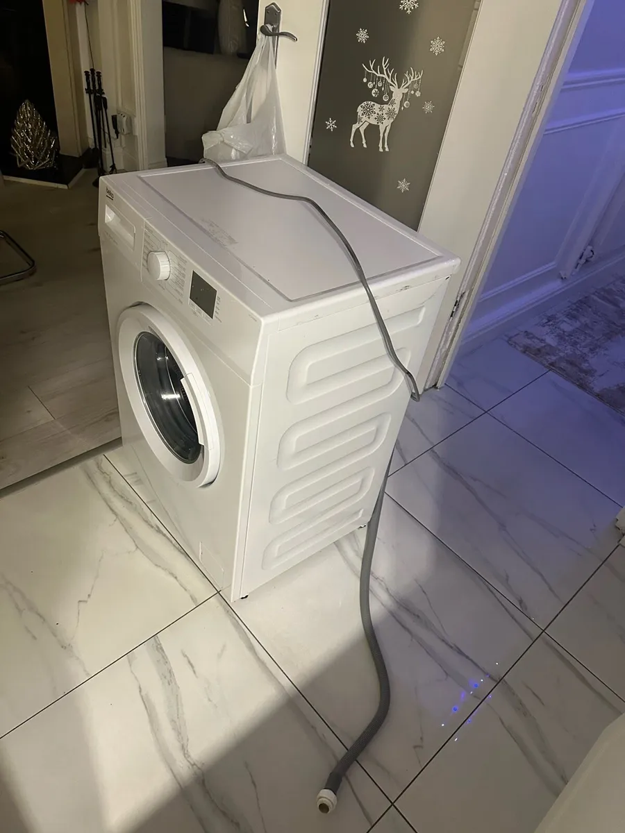 Beko washing machine 7kg - Image 2