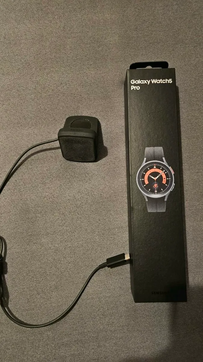 Smart Watch Samsung Galaxy 5 pro - Image 1