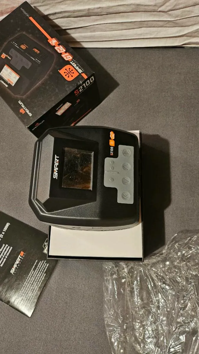 Lipo Charger Spektrum S2100 - Image 2
