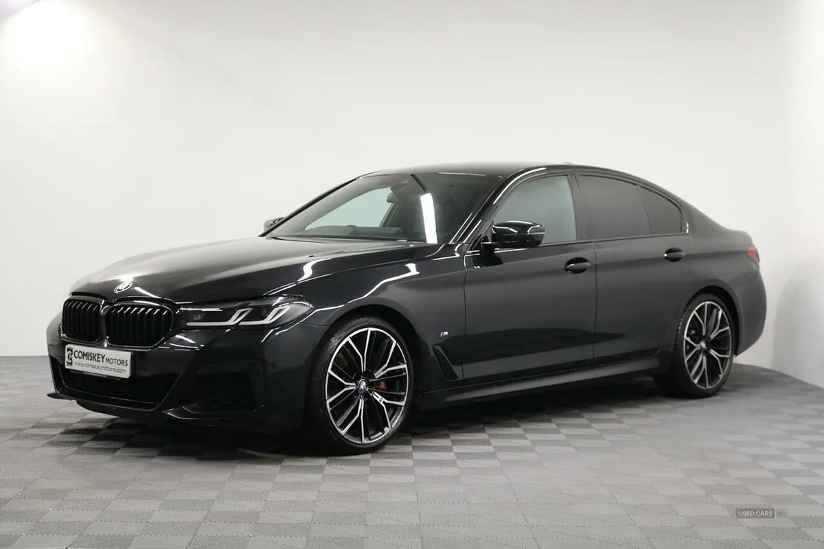 BMW 5-Series 520d MHT M Sport - Image 4