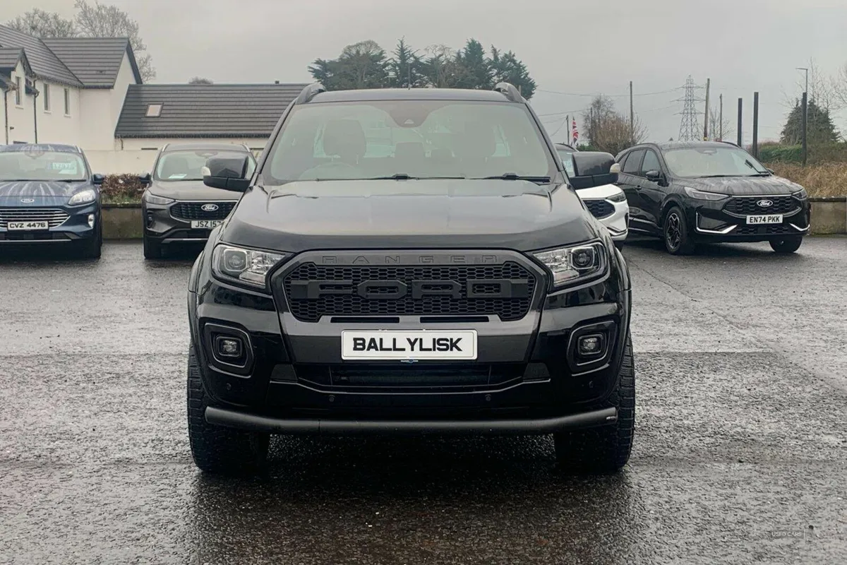 Ford Ranger 2.0 TDCI Wildtrak Auto 4WD in Black wi - Image 4