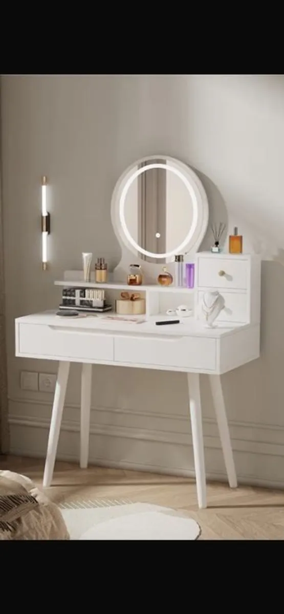 New vanity table still in box - Image 2