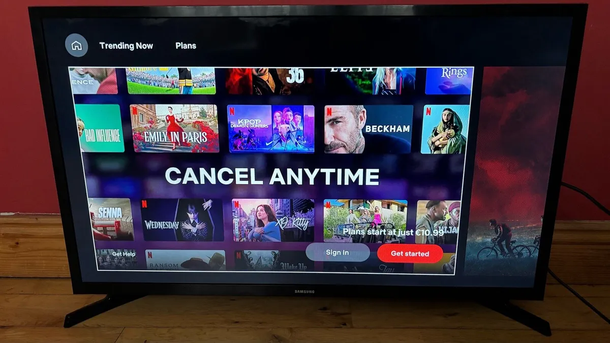 32” Samsung Smart TV - Image 2