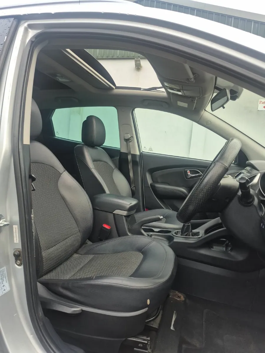 HYUNDAI IX35 1.7 DIESEL - Image 2