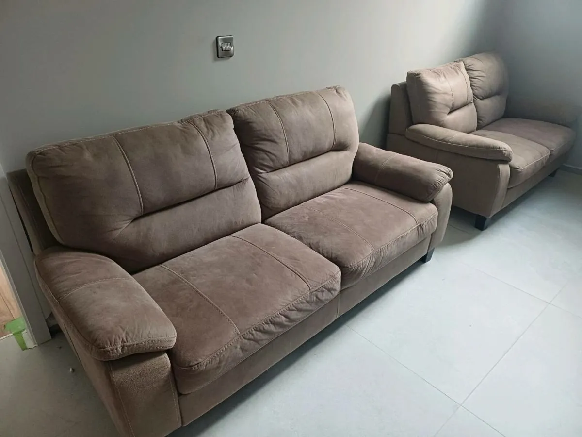 Couch - Image 1