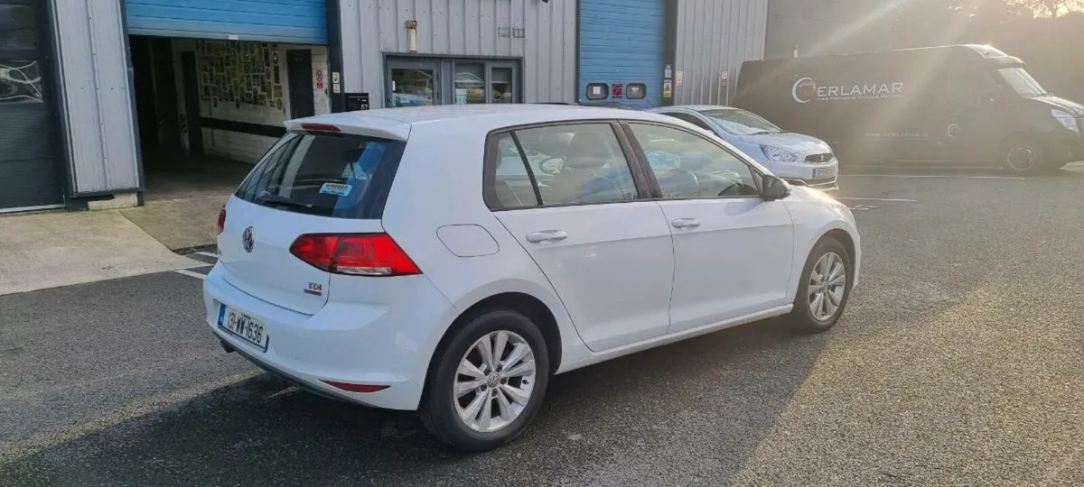 Volkswagen Golf 1.6 Tdi SE Bluemotion  Automatic - Image 3