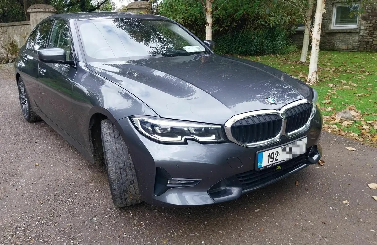 BMW 3-Series 2019 - Image 4