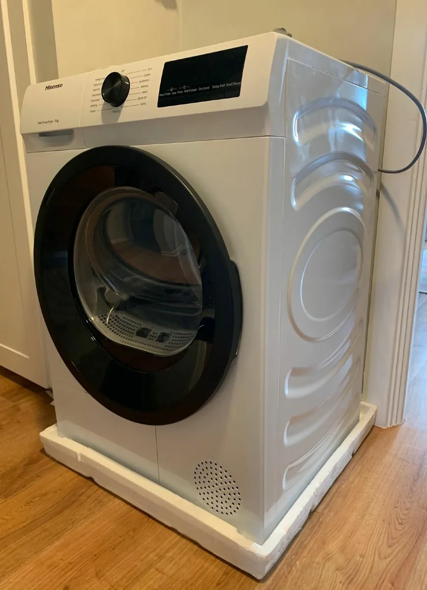 Tumble Dryer (great condition)-HiSense DH1Q802BW2 - Image 1