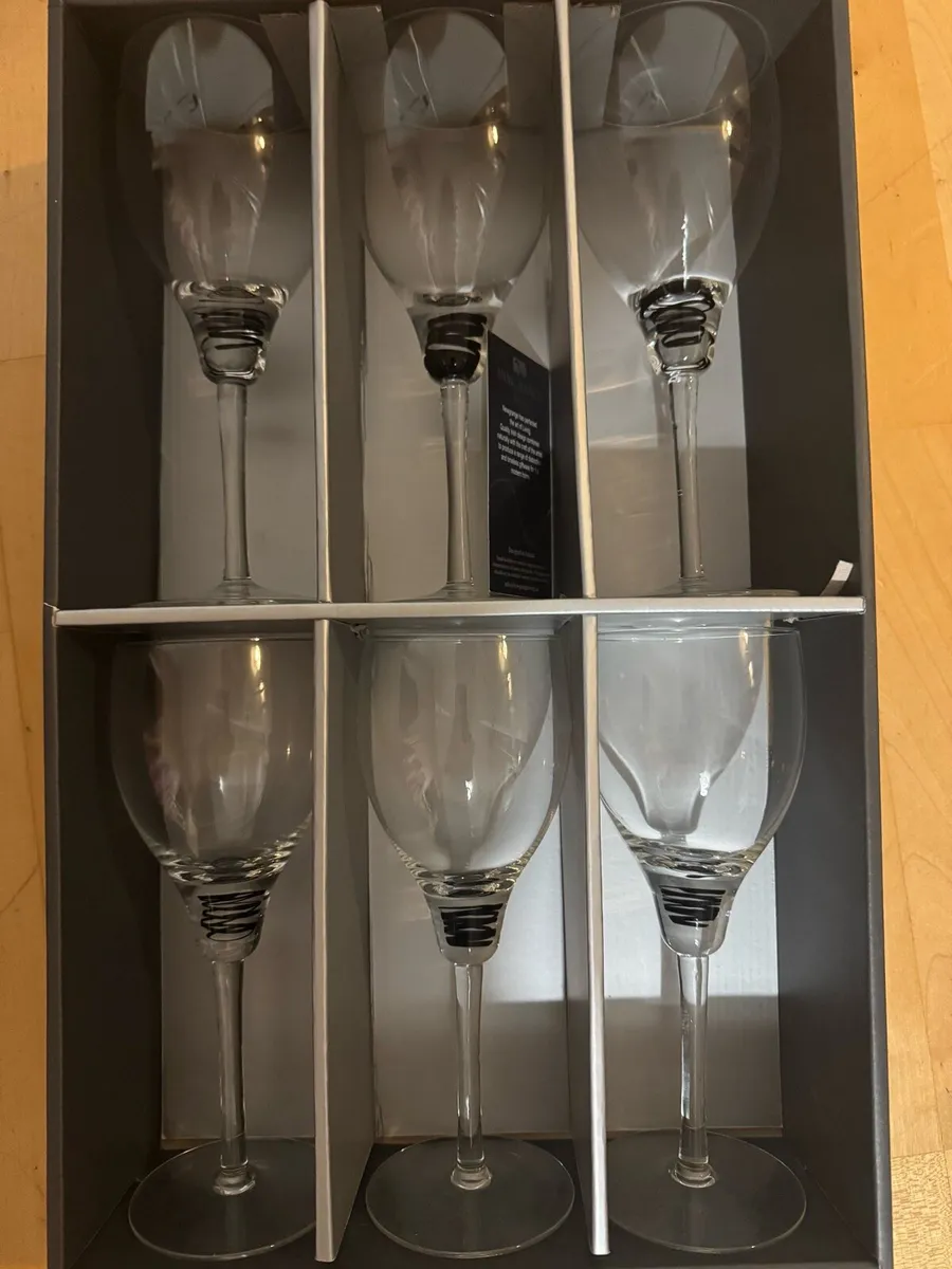 6 NEWGRANGE Wine glasses - brand new in box - Image 4