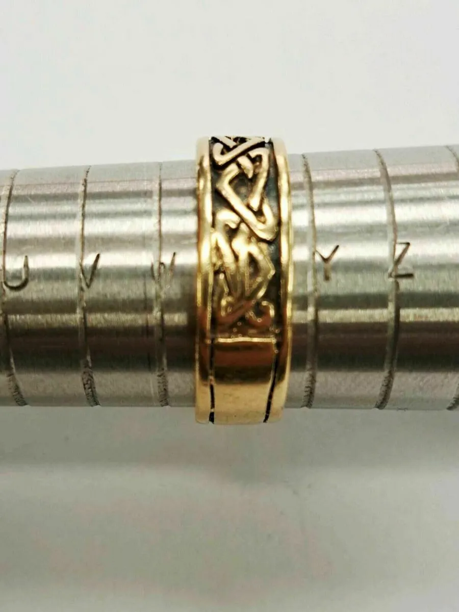 9K Gold Celt Ring 9CT - Image 2