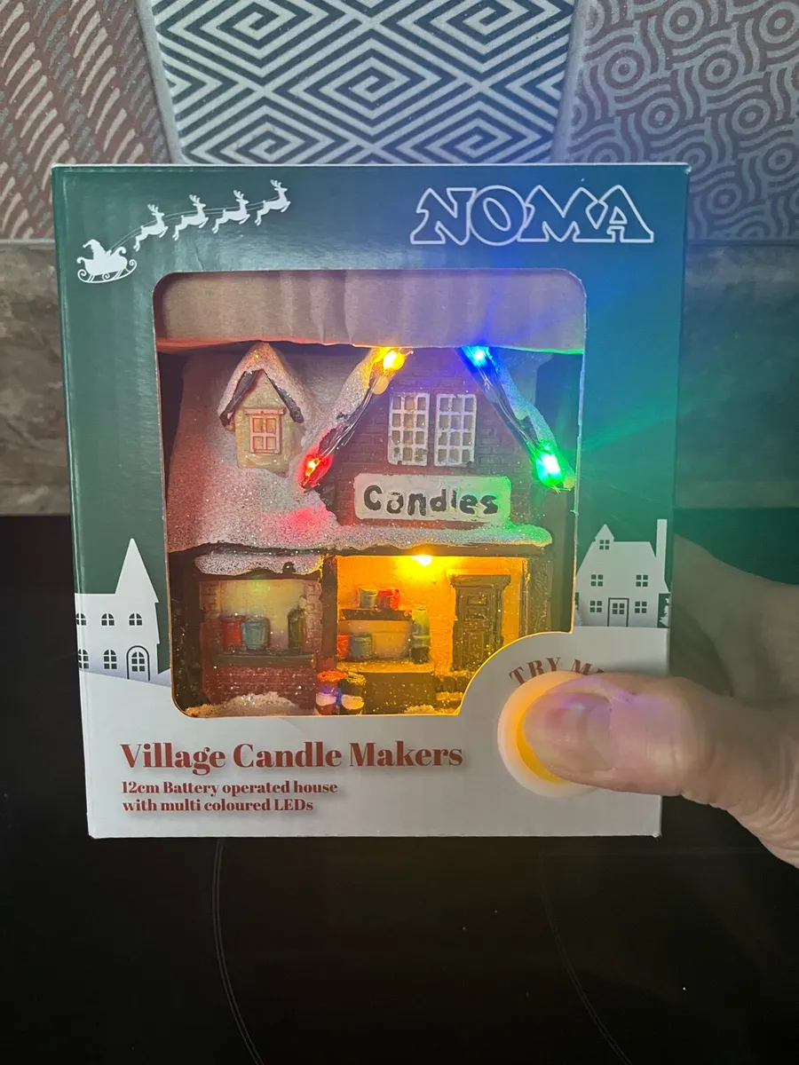 Christmas village piece - Image 2