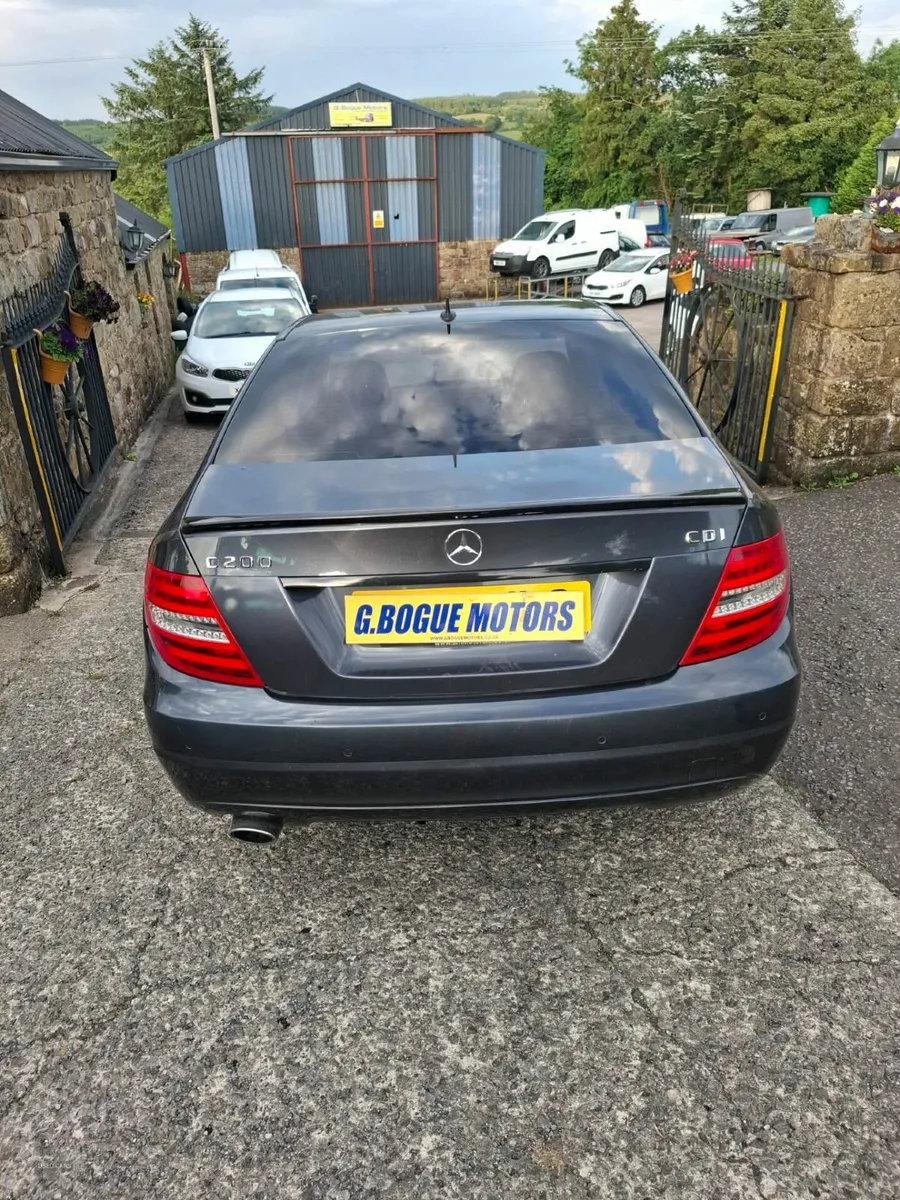 Mercedes-Benz C-Class 2013 - Image 3