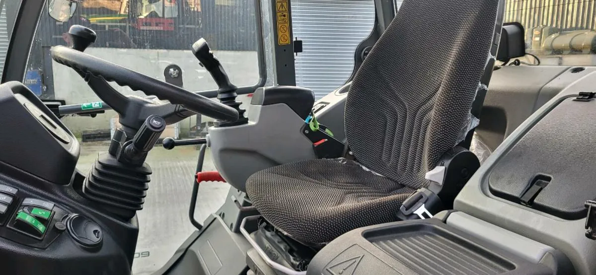 Telehandler - Image 3