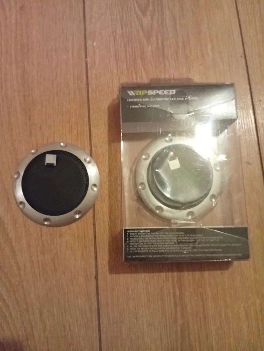 New Universal Deluxe Tax disc holders - Image 1