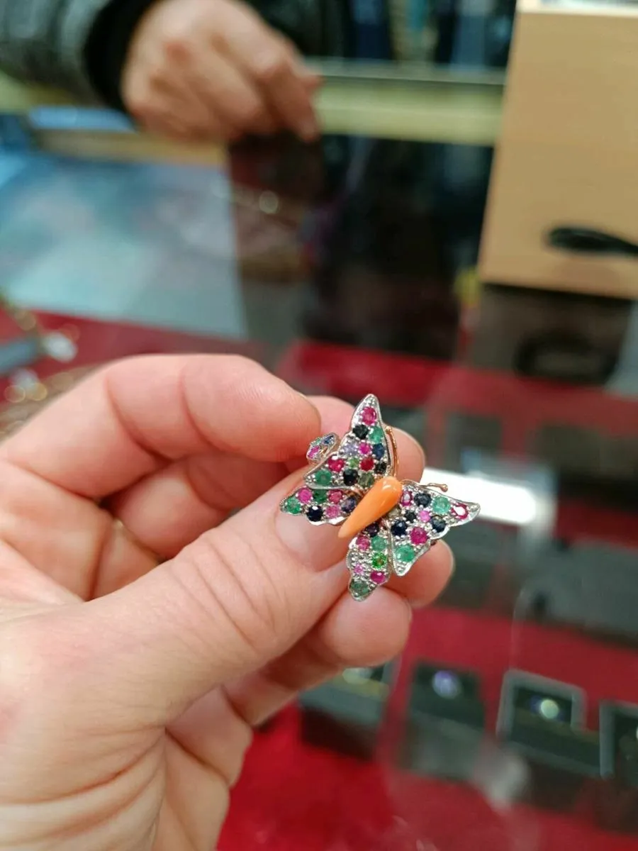 9k Rose Gold & Gemstone Butterfly Ring - Image 2