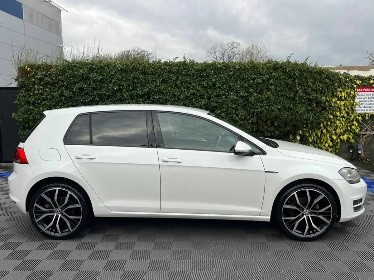 Volkswagen Golf R-LINE PACK 1.2 TSI // FULL SERVIC - Image 2