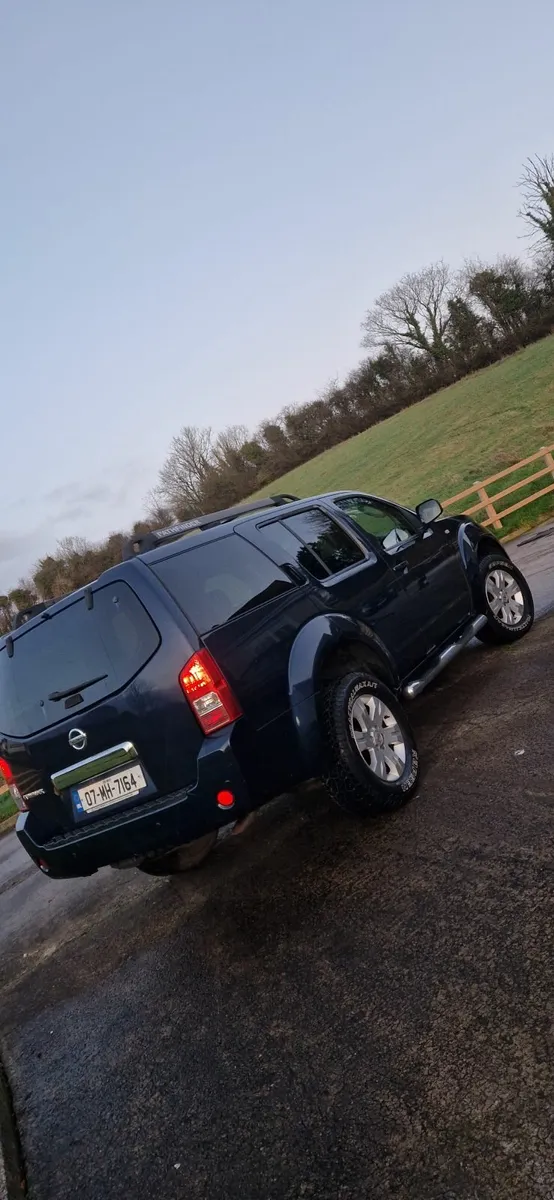 Nissan Pathfinder 2007 7 seater - Image 2