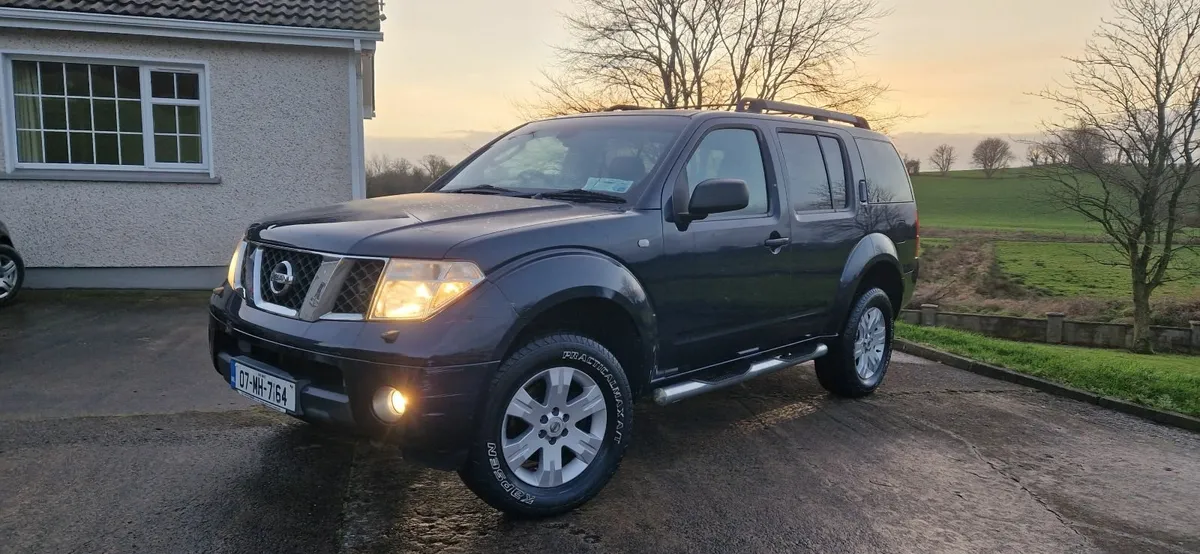 Nissan Pathfinder 2007 7 seater - Image 3