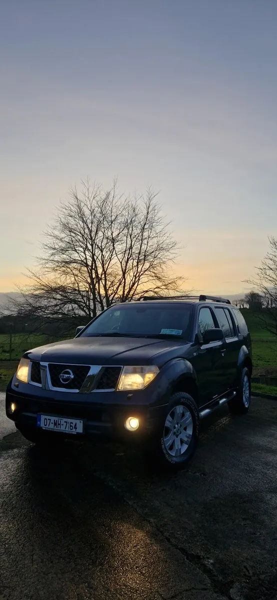 Nissan Pathfinder 2007 7 seater - Image 1