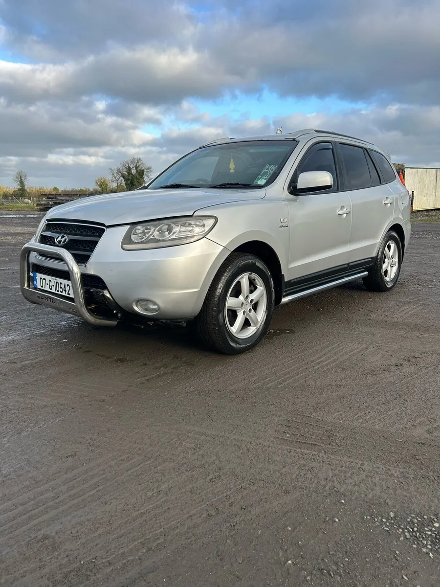 Hyundai Santa Fe - Image 2
