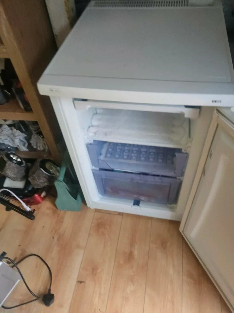 Whirlpool freezer - Image 2