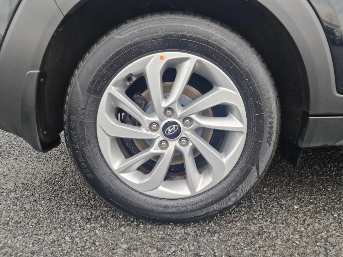 Hyundai Tucson Executive 1.7 5DR - Image 4