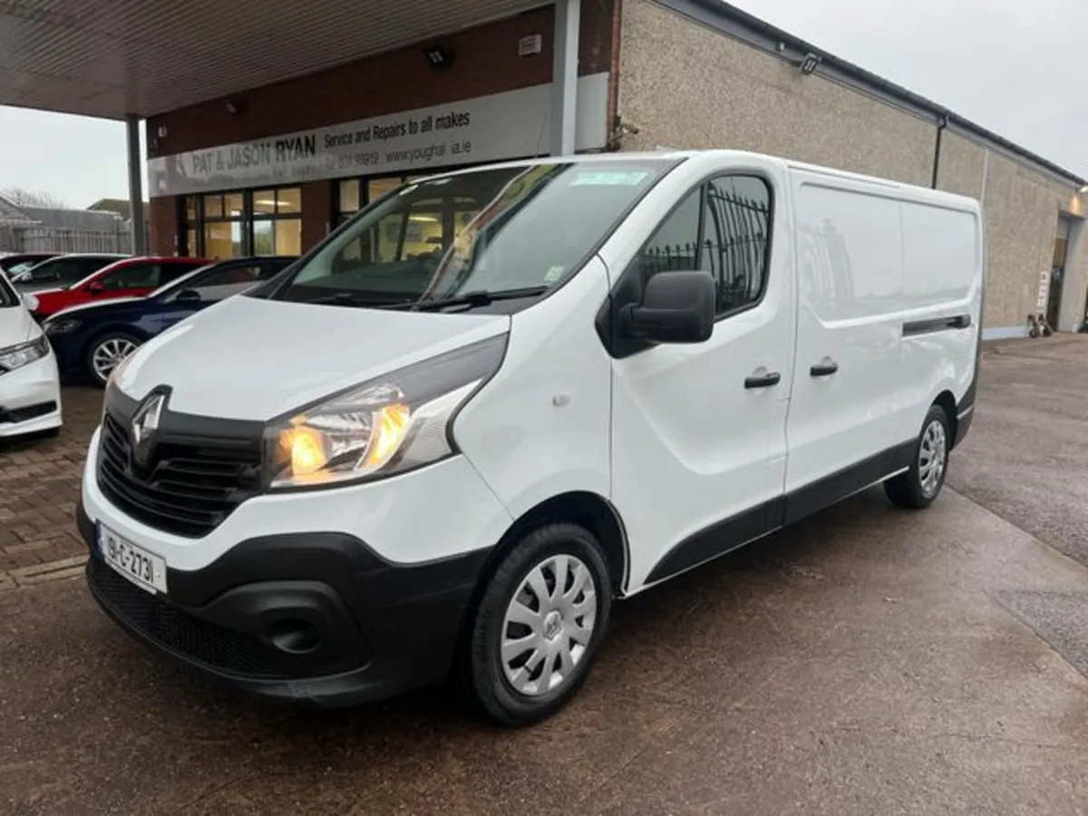 Renault Trafic LL29 DCI 120 Business - Image 1