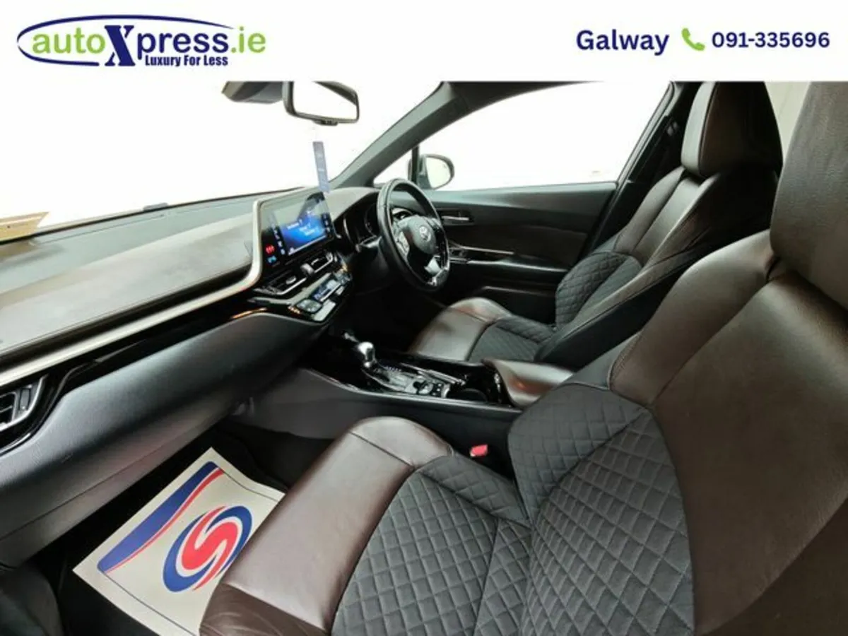 Toyota C-HR 1.8 Excel CVT Automatic, Reversing cam - Image 4