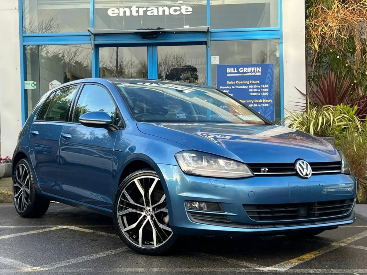 Volkswagen Golf R-LINE PACK 1.2 TSI // LOW MILEAGE - Image 1