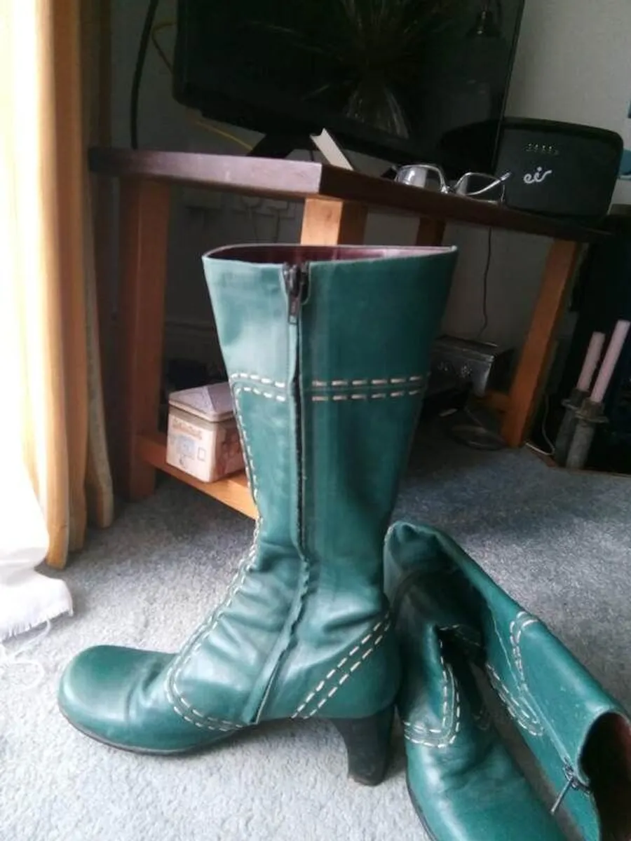 Vintage leather boots - Image 1