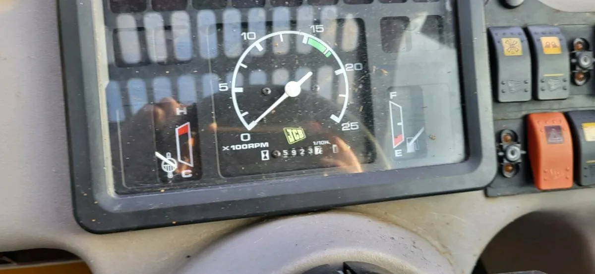 Telehandler - Image 4