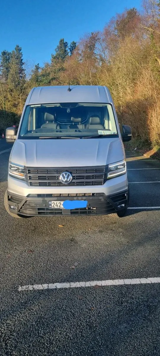 VW Crafter CR35  140bhp auto HIGHLINE - Image 2