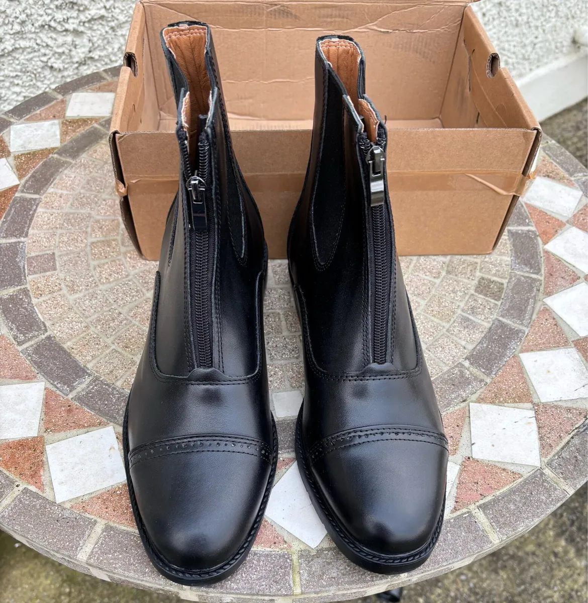 UNISEX BLACK LEATHER PADDOCK BOOTS - Image 4