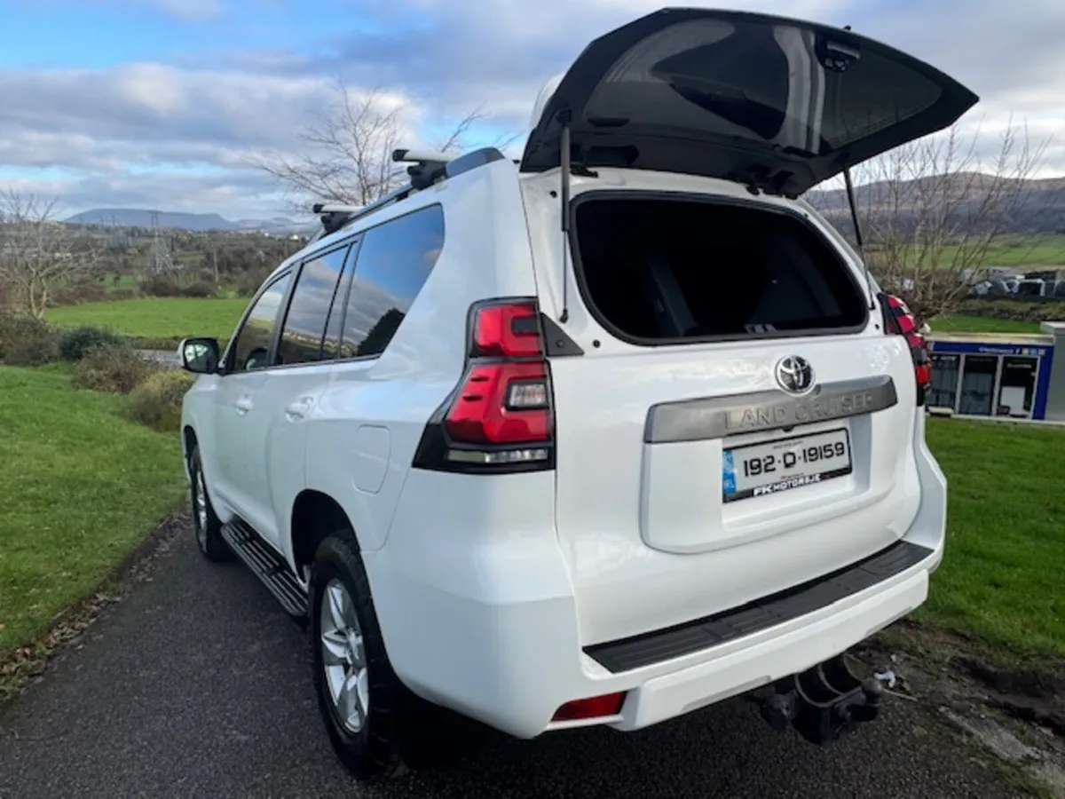 Toyota Land Cruiser 2019 LWB + VAT - Image 2