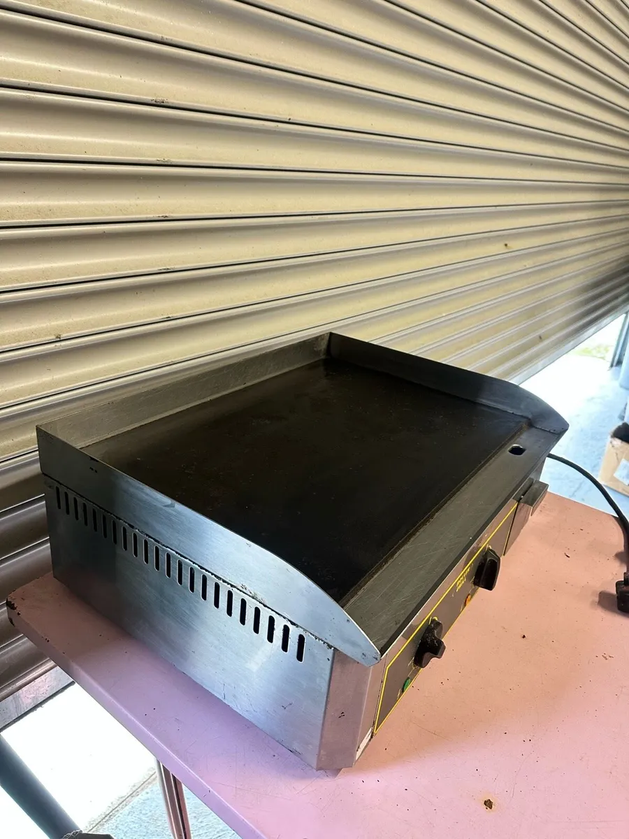 Commercial Grill - Image 1