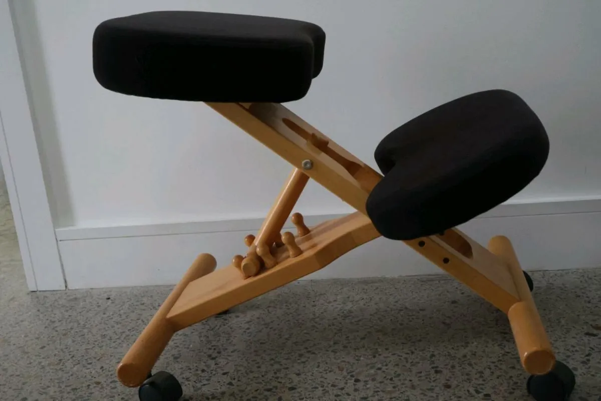 Ergonomic Kneeling Chair - Image 3