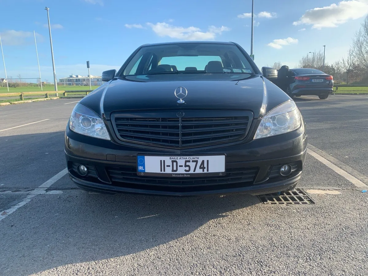 2011 Mercedes Benz c220 - Image 3