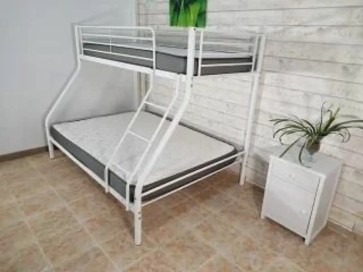 White Double Metal Bunk Bed FREE DELIVERY - Image 1
