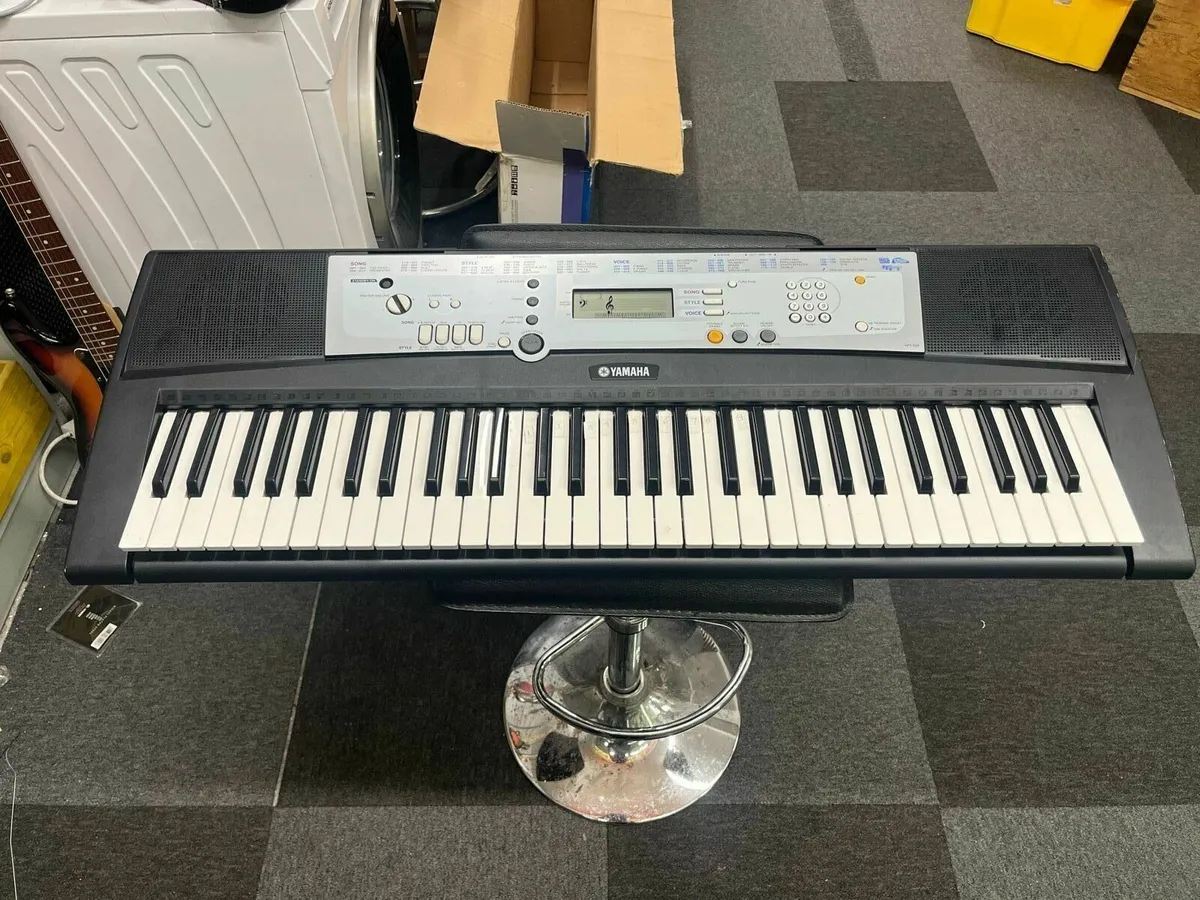 Yamaha Keyboard - Image 1