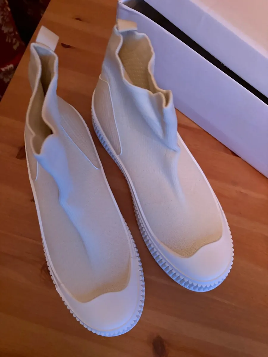 Slip on trainers - Image 2