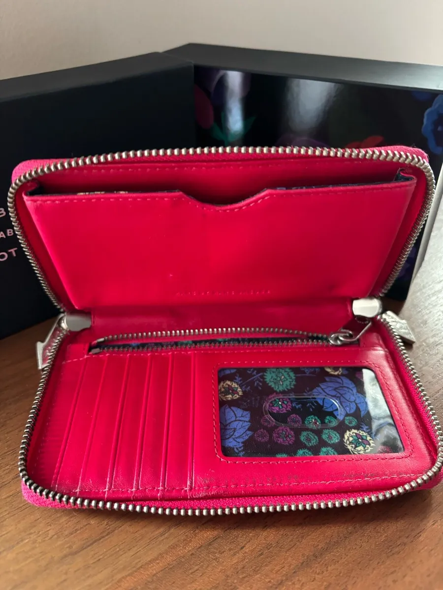 Marc Jacob’s Wallet - Image 2
