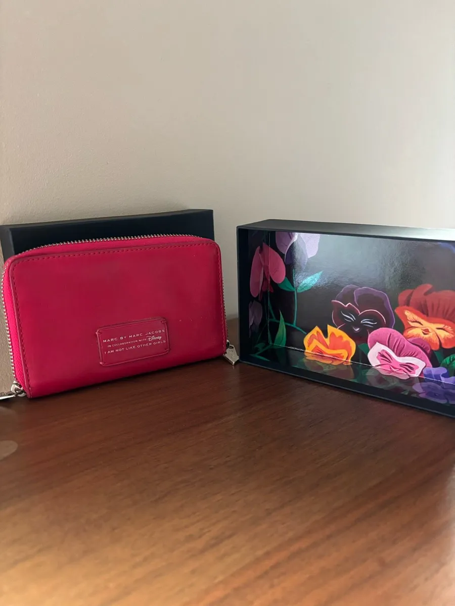Marc Jacob’s Wallet - Image 3