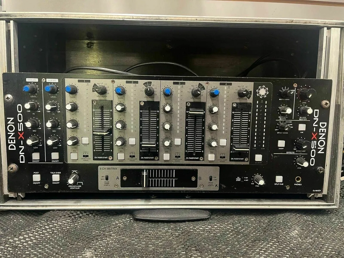 Denon DN-X500 Mixer - Image 1