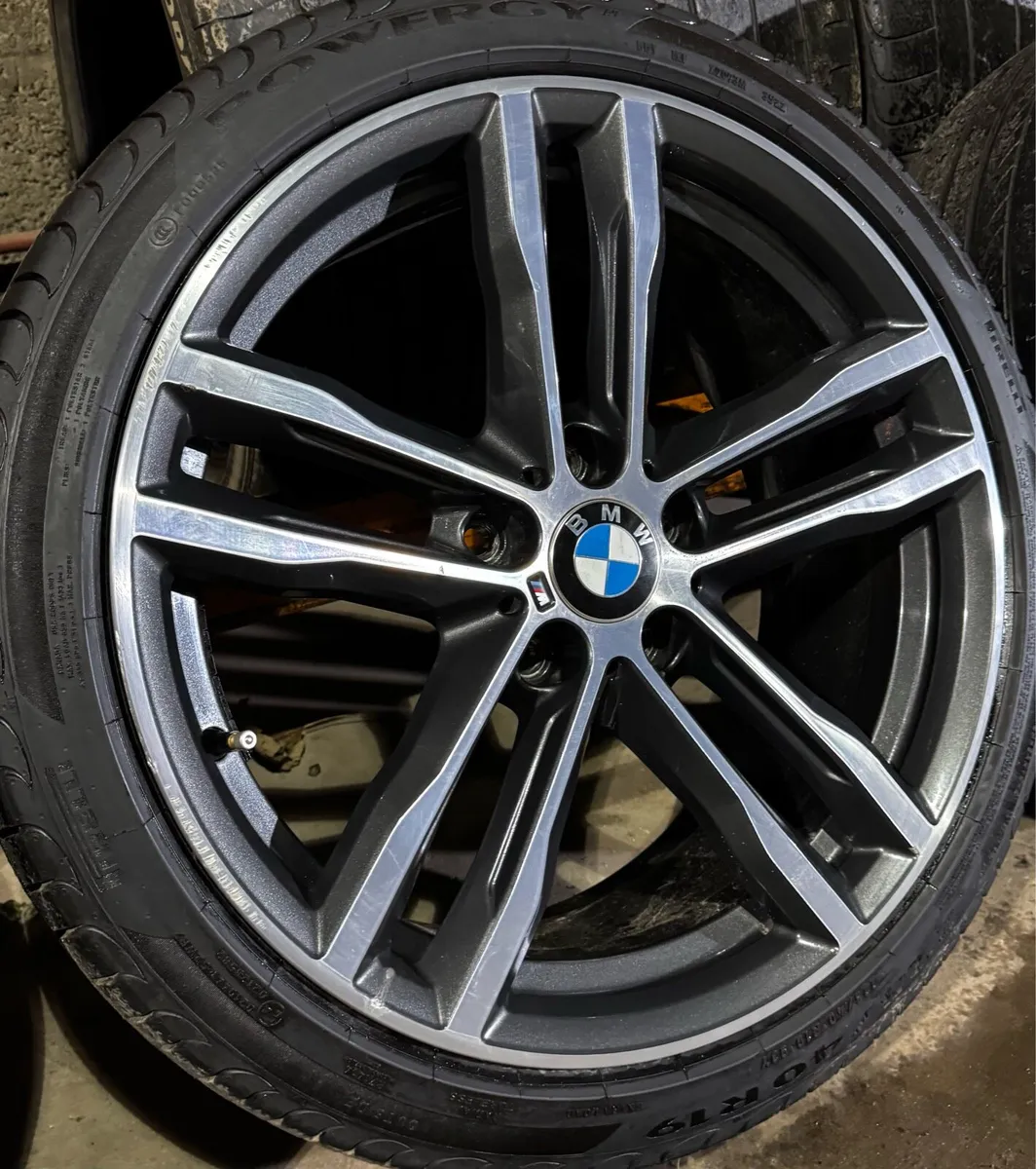 19” 5/120 Genuine BMW MSport Alloys - Image 4
