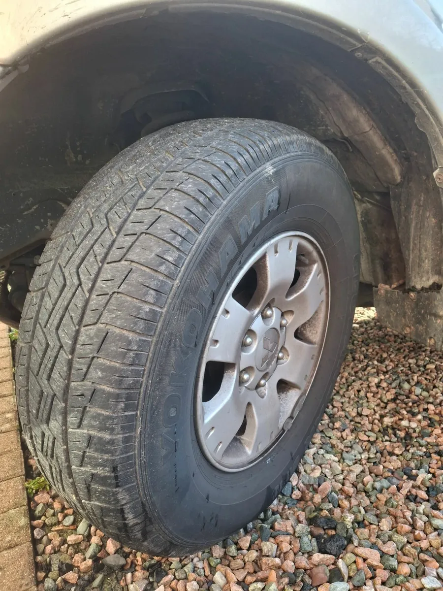 Mitsubishi Pajero 2006 - Image 3